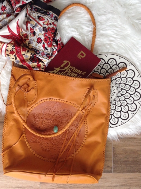 Hand bag / cross body bag Intricate Mandala Tote Bag  2 tote_bag_kepang_handle_